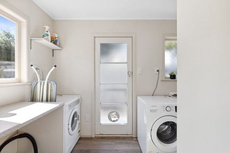 Photo of property in 22 Sunset Street, Hilltop, Taupo, 3330