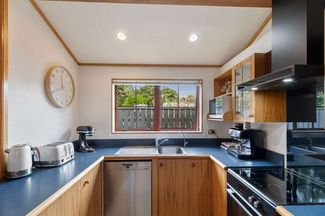 Photo of property in 21 Nikau Street, Tawhero, Whanganui, 4501