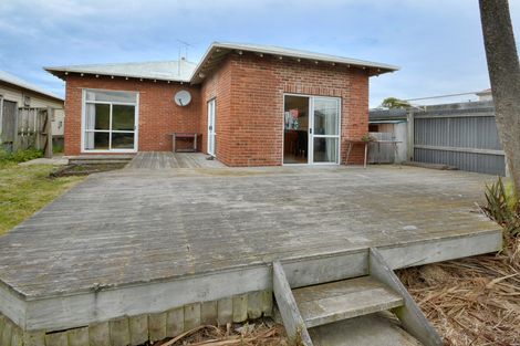 Photo of property in 100 Melbourne Street, South Dunedin, Dunedin, 9012