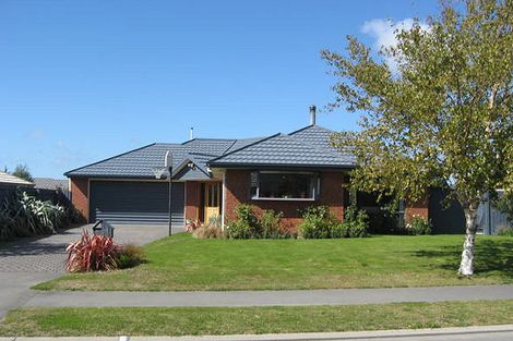 Photo of property in 37 Durrell Way, Rolleston, 7614