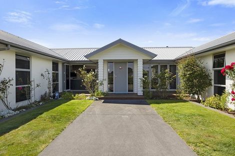 Photo of property in 8 Wentworth Lane, Waiwhakaiho, New Plymouth, 4312