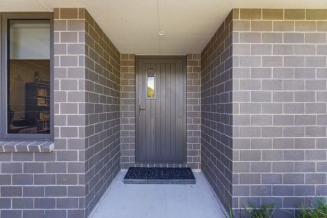 Photo of property in 7a Pipitea Place, Whalers Gate, New Plymouth, 4310