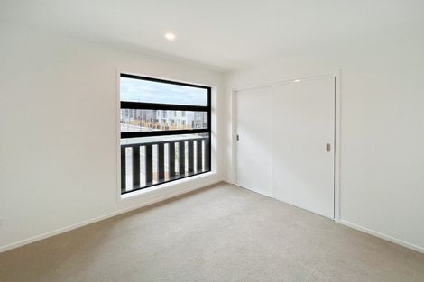 Photo of property in 58 Rauemi Way, Te Atatu South, Auckland, 0610