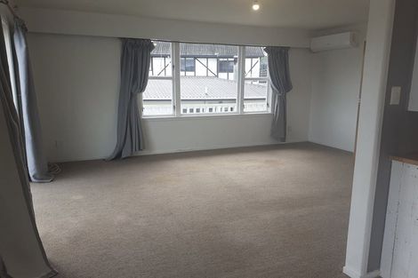 Photo of property in 32 Castle Crescent, Stokes Valley, Lower Hutt, 5019