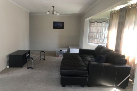 Photo of property in 2/24 Curacao Place, Half Moon Bay, Auckland, 2012