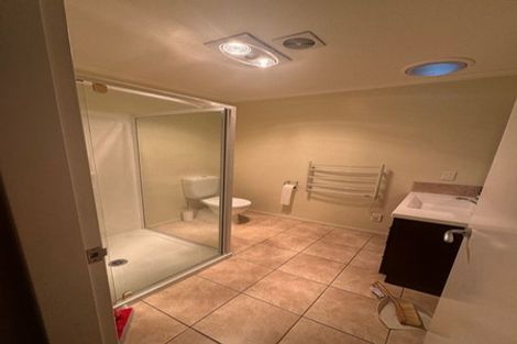 Photo of property in 36b Tamworth Crescent, Newlands, Wellington, 6037