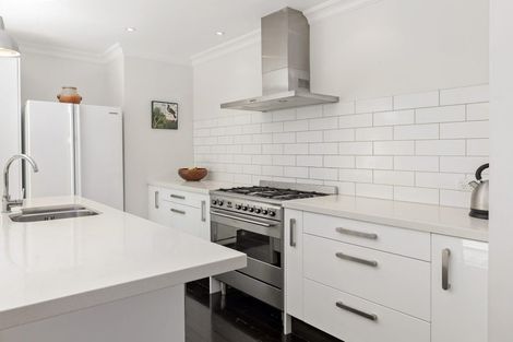 Photo of property in 8 Otaki Street, Miramar, Wellington, 6022