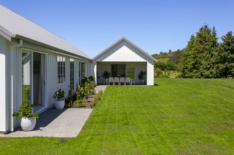 Photo of property in 5 Lens Way, Acacia Bay, Taupo, 3385