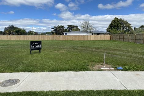 Photo of property in 10 Magnolia Lane, Kelvin Grove, Palmerston North, 4414