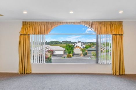 Photo of property in 28 Friesian Place, Grandview Heights, Hamilton, 3200