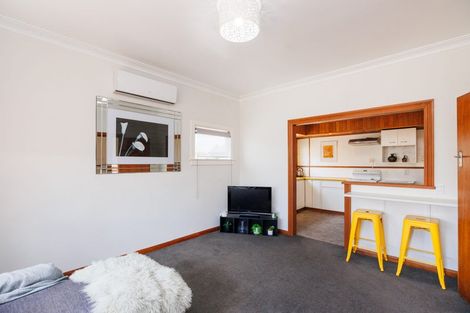 Photo of property in 996 Tremaine Avenue, Roslyn, Palmerston North, 4414