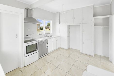 Photo of property in 233 Cambridge Road, Hillcrest, Hamilton, 3216