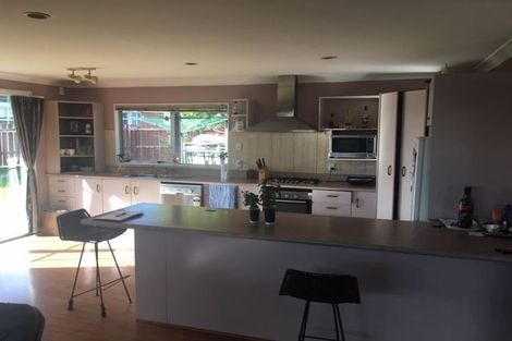 Photo of property in 1d Vanguard Road, Kelston, Auckland, 0602