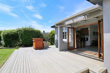 Photo of property in 12 Prince Street, Winton, 9720