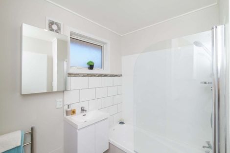 Photo of property in 40a Leighton Avenue, Waiwhetu, Lower Hutt, 5010