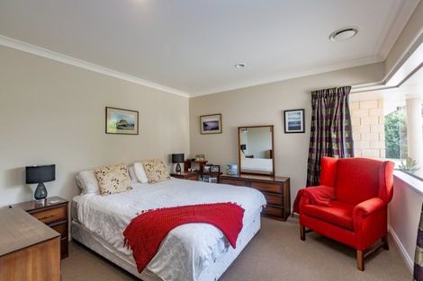 Photo of property in 7 Ashleigh Way, Waikanae Beach, Waikanae, 5036