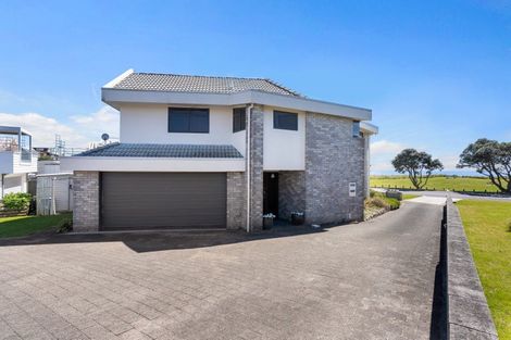 Photo of property in 209a Esplanade Drive, Whangamata, 3620