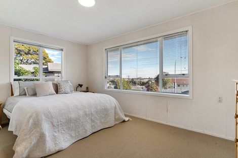Photo of property in 3 Mack Place, Red Hill, Papakura, 2110