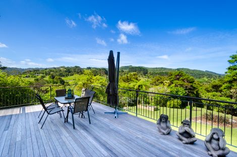 Photo of property in 81 Stoney Creek Drive, Waitakere, Henderson, 0782