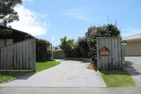 Photo of property in 10 Ross Grove, Paraparaumu, 5032