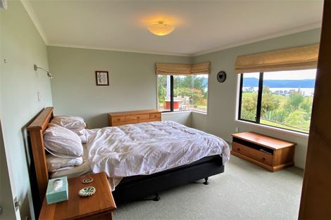 Photo of property in 140 Wattle Bay Road, Manukau Heads, Waiuku, 2684