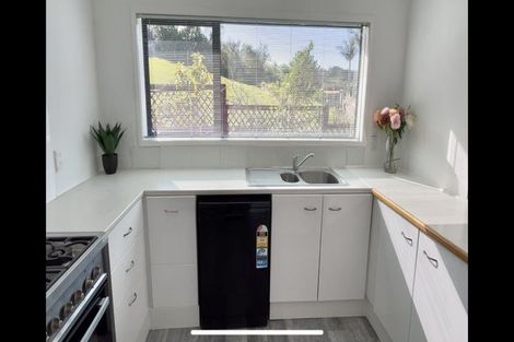 Photo of property in 11a Orewa Heights Crescent, Orewa, 0931