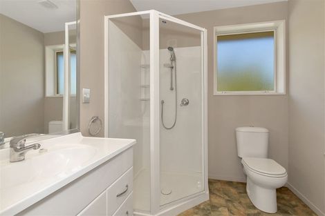 Photo of property in 2 Hillview Place, Amberley, 7410