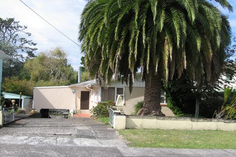 Photo of property in 7 Palmer Avenue, Glen Eden, Auckland, 0602