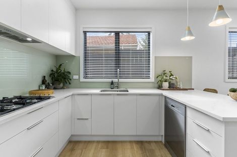 Photo of property in 29a Patons Road, Howick, Auckland, 2014