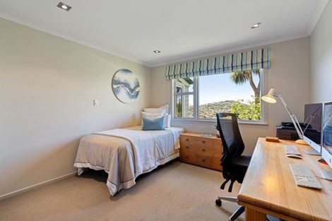 Photo of property in 7 Doris Gordon Crescent, Crofton Downs, Wellington, 6035