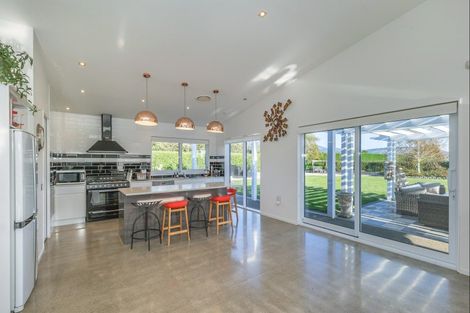 Photo of property in 342a Tararua Road, Levin, 5571