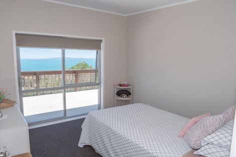 Photo of property in 11 Nancy Wake Place, Cable Bay, 0420