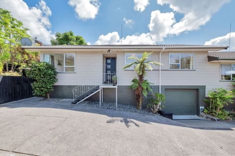 Photo of property in 2/8 Cranston Street, Torbay, Auckland, 0632