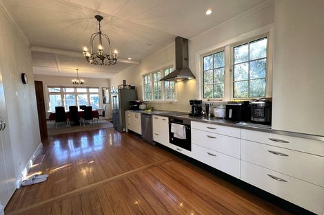 Photo of property in 2/43 Tahunanui Drive, Tahunanui, Nelson, 7011