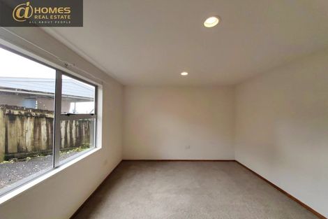 Photo of property in 40 Eyre Street, Henderson, Auckland, 0612