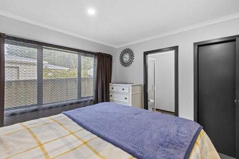 Photo of property in 139b Wainuiomata Road, Wainuiomata, Lower Hutt, 5014