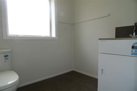 Photo of property in 23 Hyde Road, Rothesay Bay, Auckland, 0630