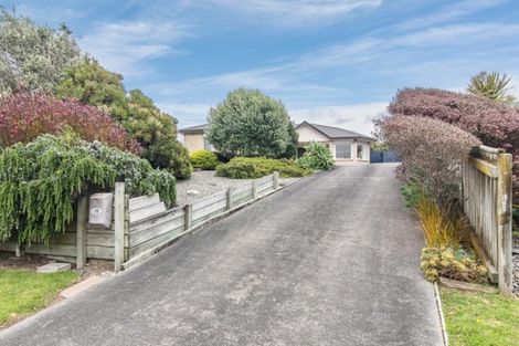 Photo of property in 10 Barrett Drive, Waikanae Beach, Waikanae, 5036