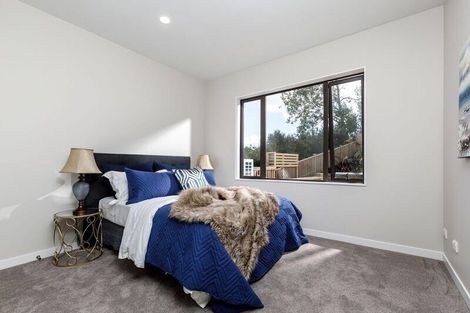 Photo of property in 150 Greenhithe Road, Greenhithe, Auckland, 0632