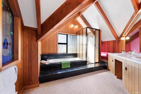 Photo of property in 310 Glengarry Road, Glen Eden, Auckland, 0602