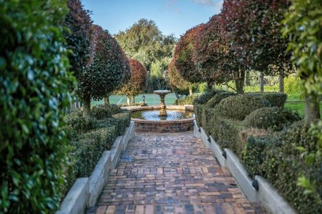 Photo of property in 281 Point View Drive, Shamrock Park, Auckland, 2016