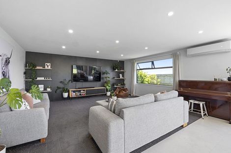 Photo of property in 16 Desmond Place, Bell Block, New Plymouth, 4312