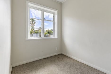 Photo of property in 48 Walmer Road, Point Chevalier, Auckland, 1022