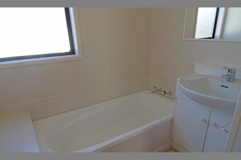 Photo of property in 8 Tyndrum Place, Highland Park, Auckland, 2010