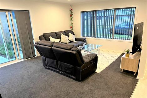 Photo of property in 25 Grovedale Square, Wainuiomata, Lower Hutt, 5014