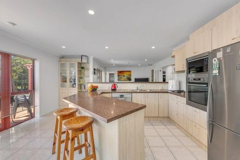 Photo of property in 16 Bronte Place, Somerville, Auckland, 2014