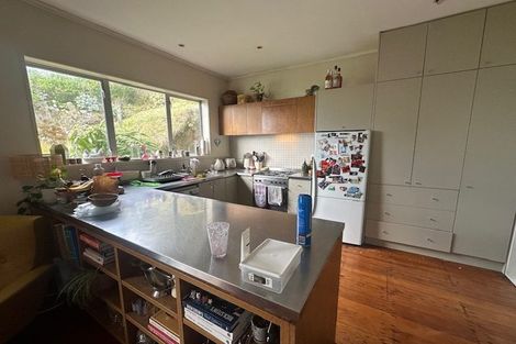 Photo of property in 1 Hungerford Road, Lyall Bay, Wellington, 6022