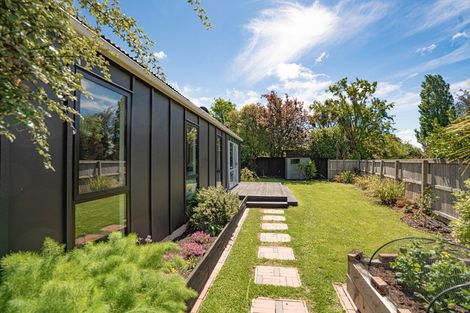 Photo of property in 2/5 Capri Lane, Hoon Hay, Christchurch, 8025