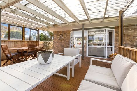 Photo of property in 7b Beach Road, Omata, New Plymouth, 4374