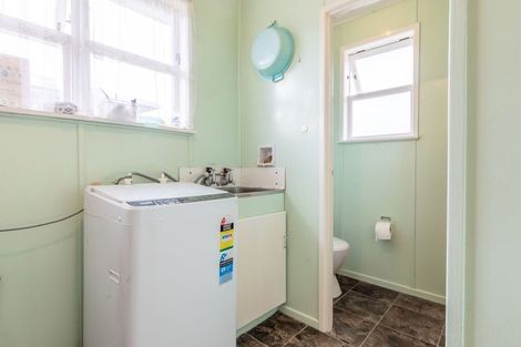 Photo of property in 7 Rangipoia Place, Turangi, 3334